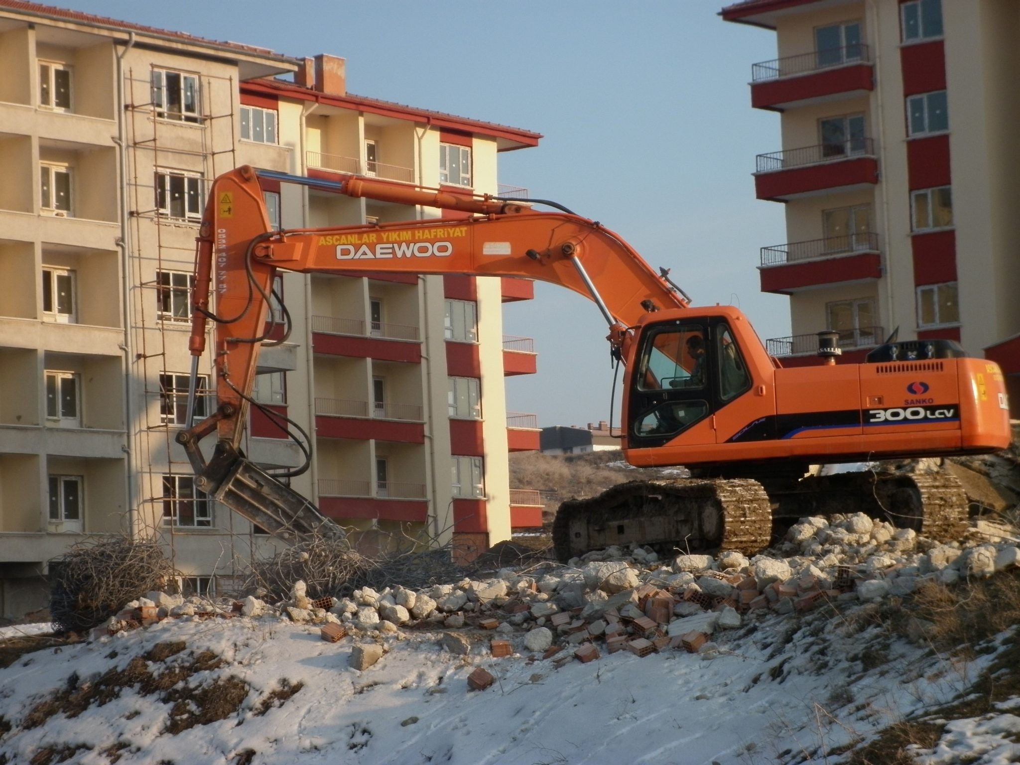 Kentsel Dönüşüm Projelerinde Görev Alan Ankara'daki Yıkımcılar